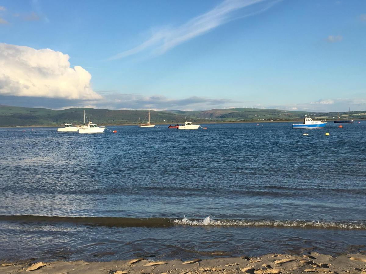Beautiful Aberdovey Seafront Apartment 2 Aberdyfi Exterior foto
